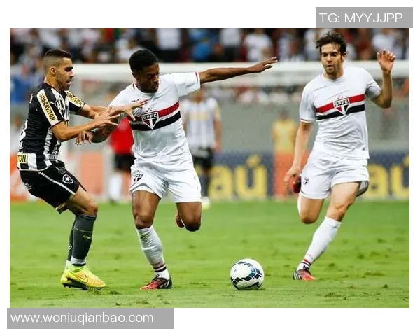 巴竞技与圣保罗对决前瞻分析及双方近期状态评估