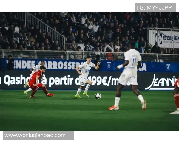 里昂与布雷斯特激战正酣比分揭晓精彩瞬间回顾